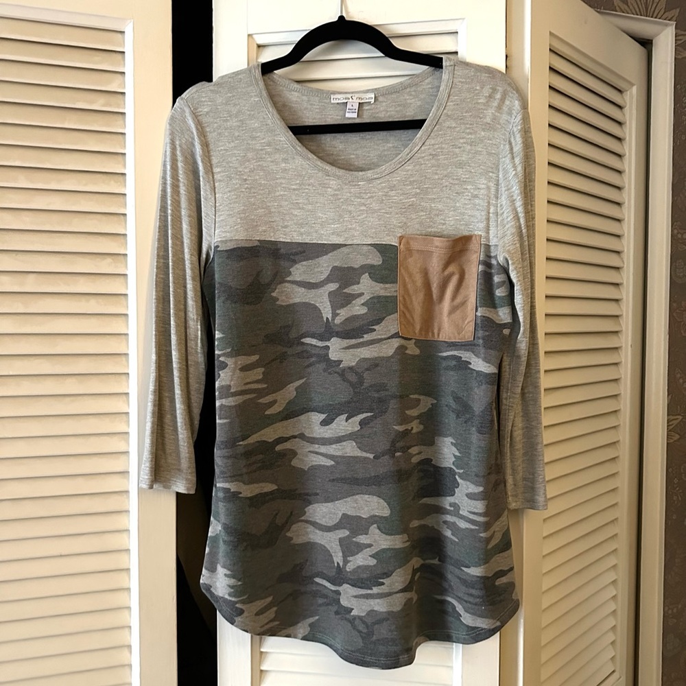 Camouflage long 3/4 sleeve tshirt size large Moa Moa